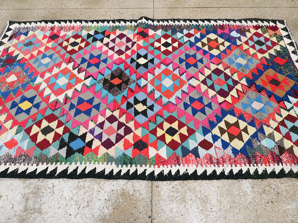 Vintage Persian Kilim, No.25907 - Staging