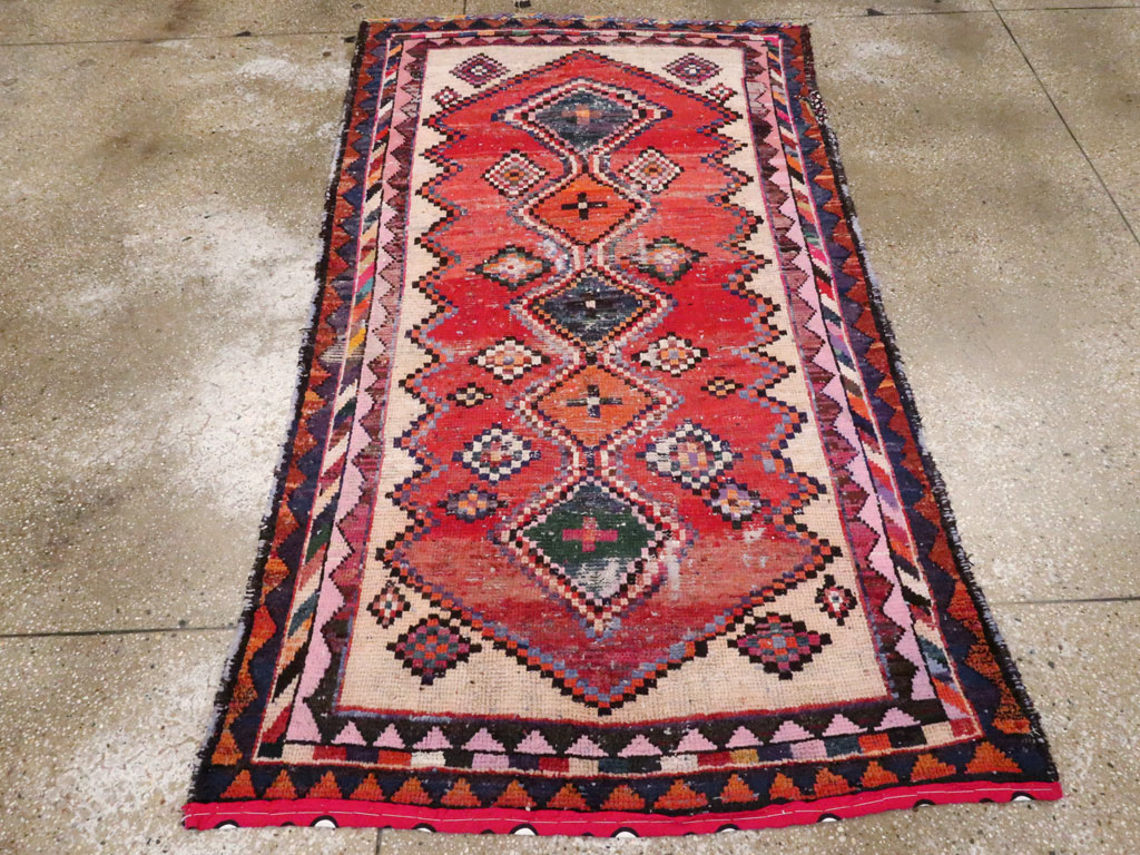 Vintage Persian Hamadan Rug, No.25918 - Staging