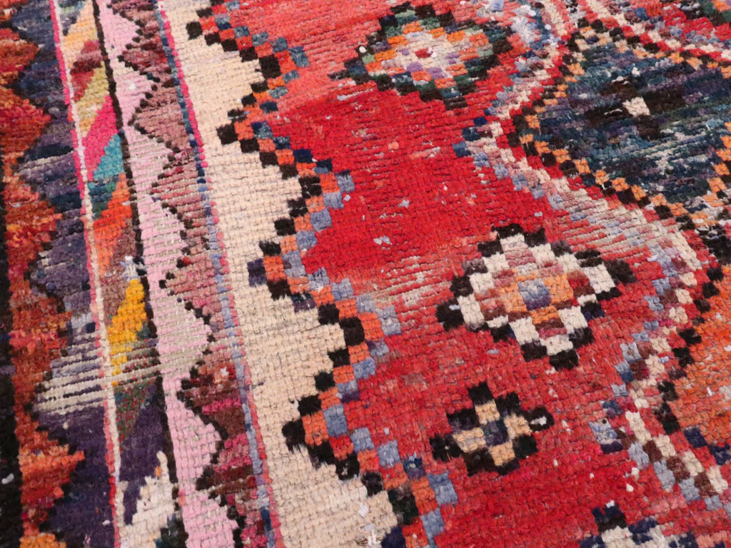 Vintage Persian Hamadan Rug, No.25918 - Staging