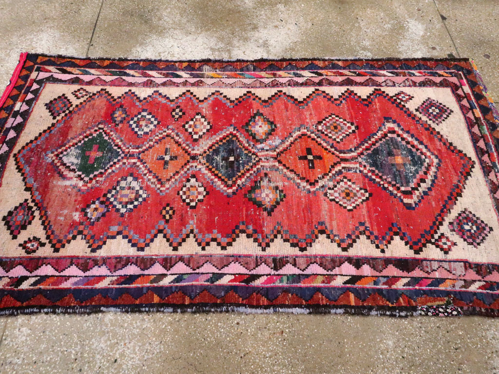 Vintage Persian Hamadan Rug, No.25918 - Staging