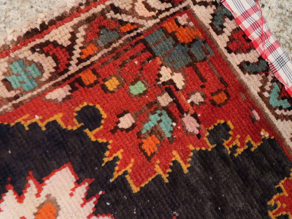 Vintage Persian Hamadan Rug, No.25927 - Staging