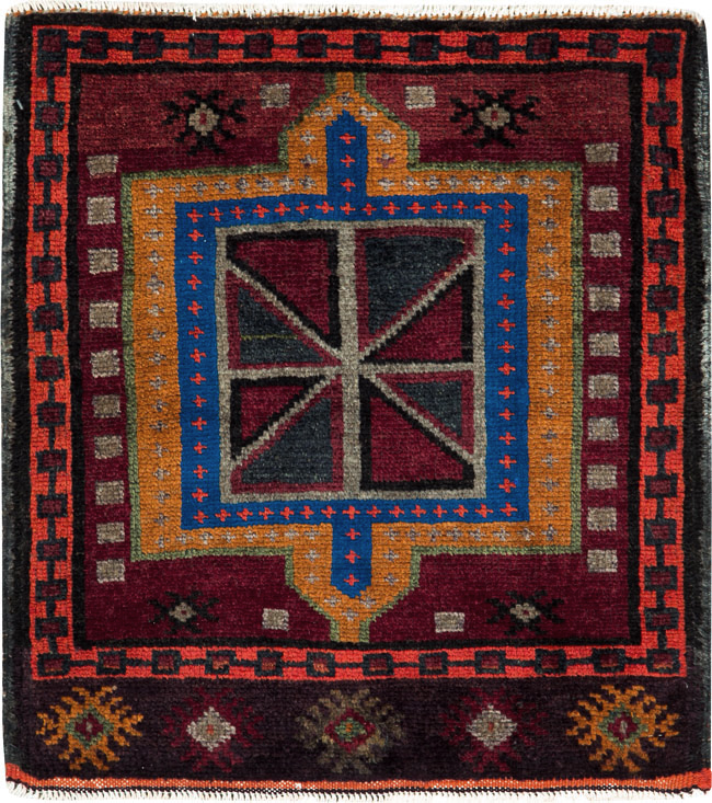 Vintage Persian Hamadan Rug, No.25931 - Staging