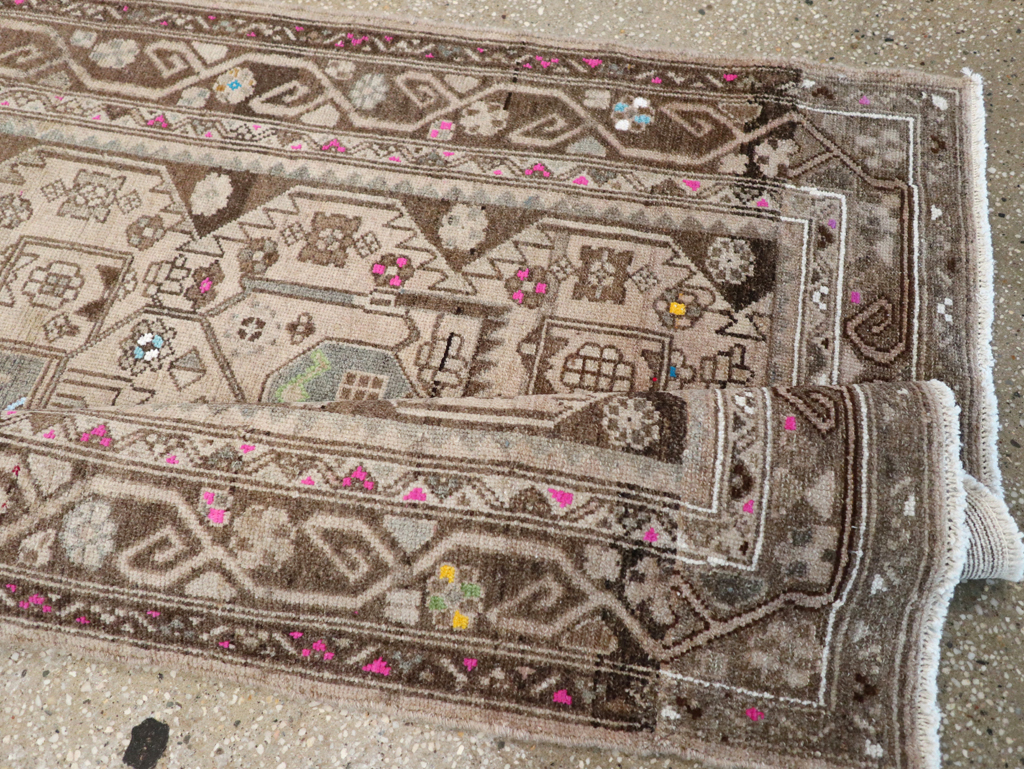 Vintage Persian Hamadan Rug, No.25935 - Staging