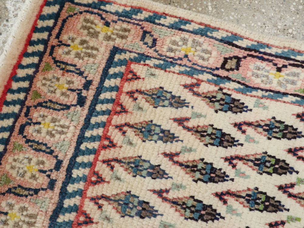 Vintage Persian Hamadan Rug, No.25940 - Staging