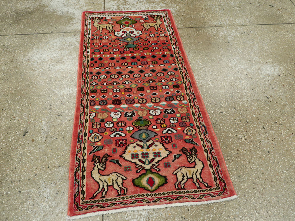 Vintage Persian Mahal Rug, No.25964 - Staging