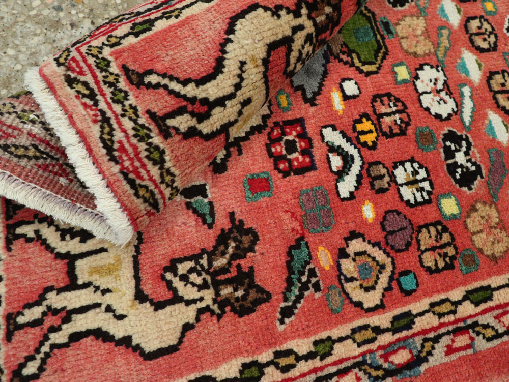 Vintage Persian Mahal Rug, No.25964 - Staging