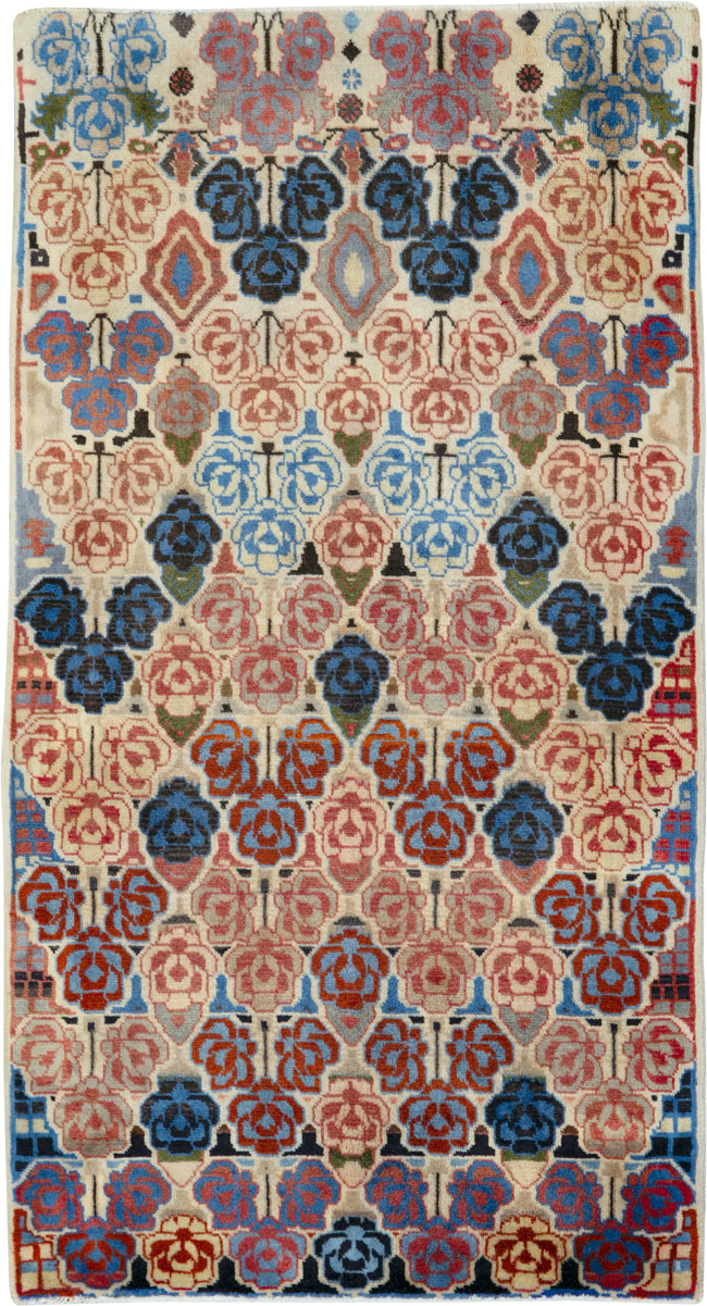 Vintage Persian Tabriz Rug, No.25972 - Staging