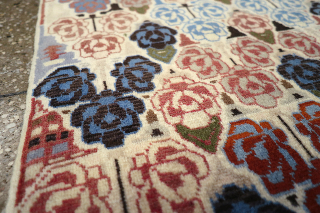 Vintage Persian Tabriz Rug, No.25972 - Staging