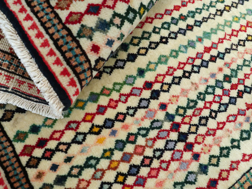 Vintage Persian Hamadan Rug, No.25973 - Staging