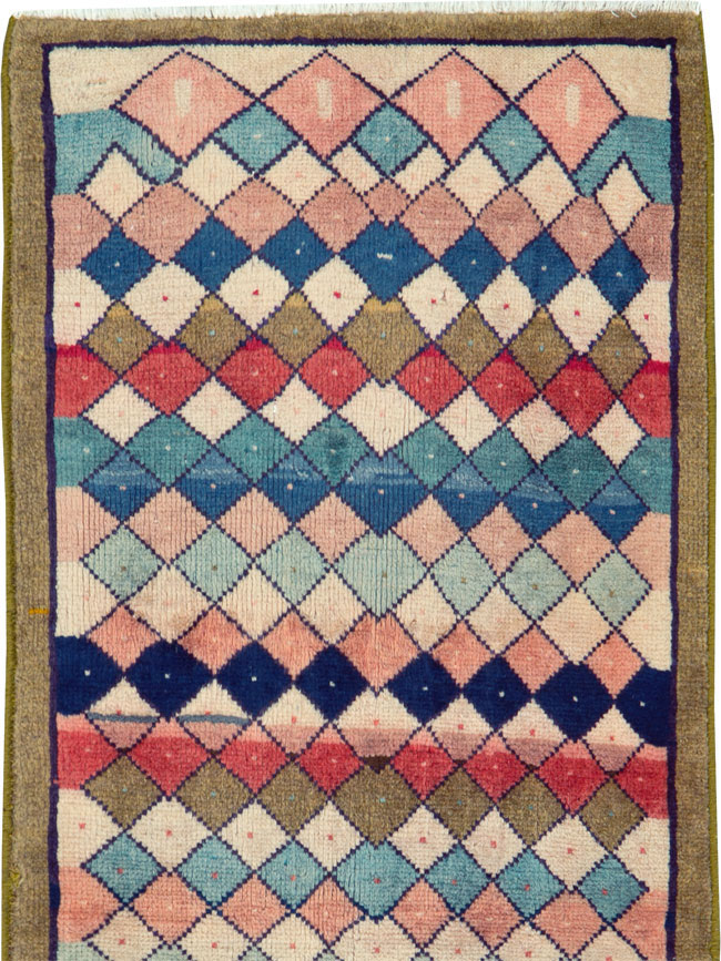 Vintage Persian Mahal Runner, No.25976 - Staging