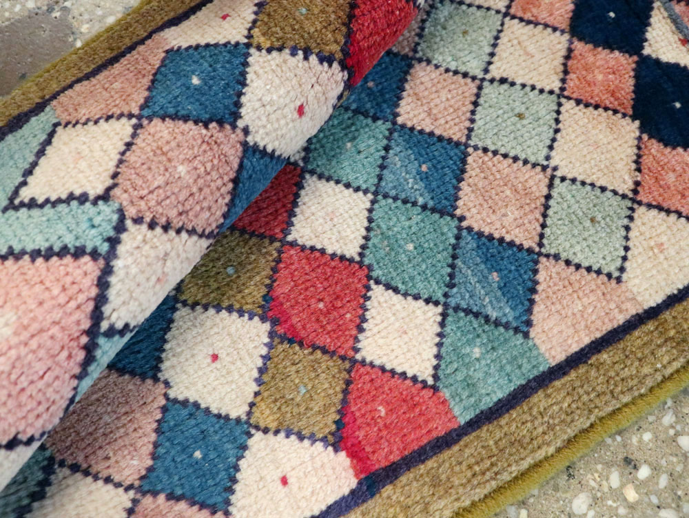 Vintage Persian Mahal Runner, No.25976 - Staging