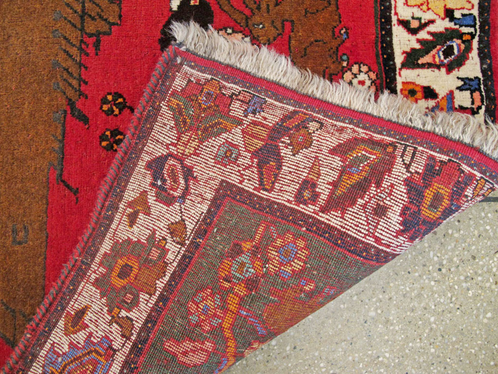 Vintage Persian Pictorial Shiraz Rug, No.25985 - Staging