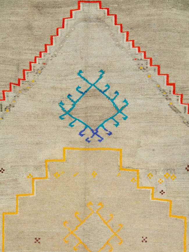 Vintage Turkish Anatolian Carpet, No.26017 - Staging