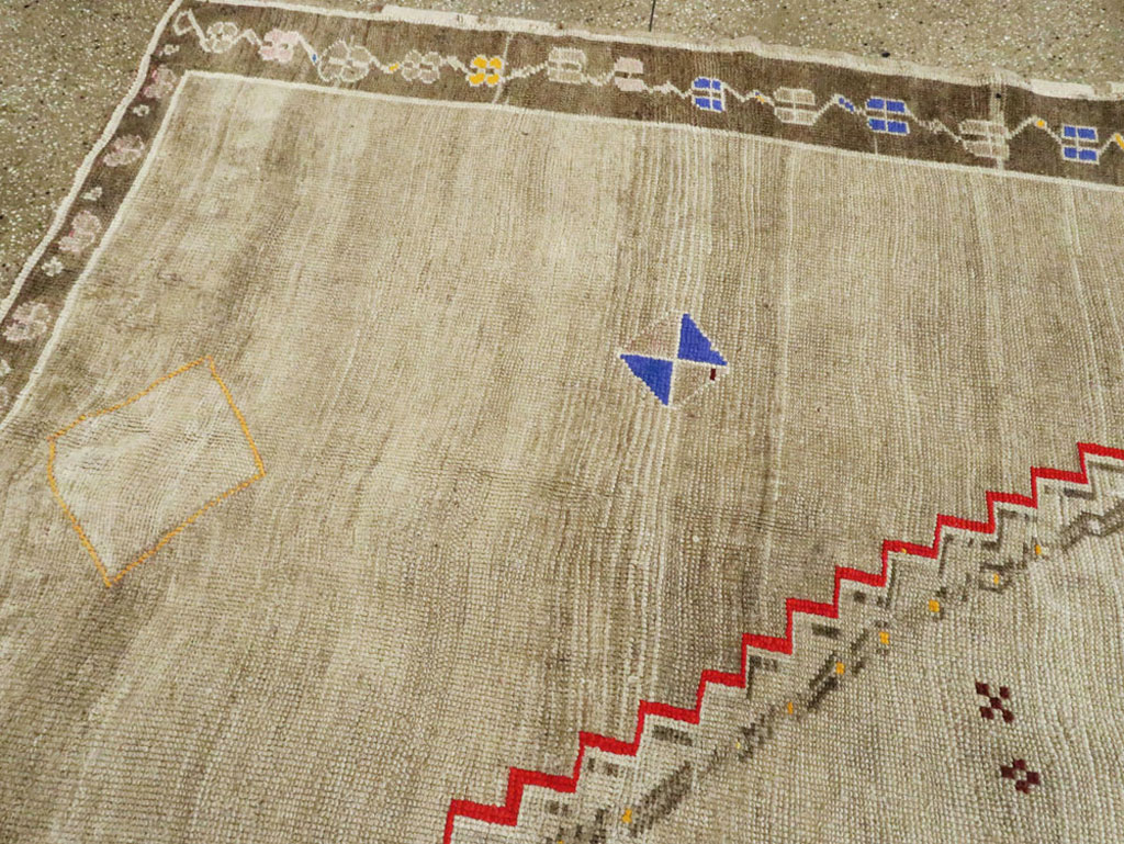 Vintage Turkish Anatolian Carpet, No.26017 - Staging