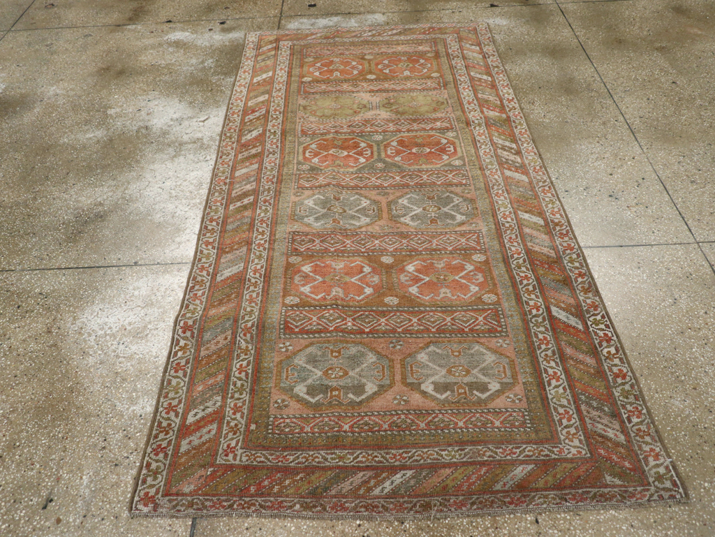 Antique Persian Kurd Bidjar Rug, No.26022 - Staging