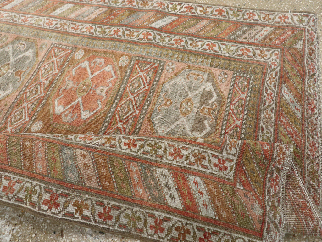 Antique Persian Kurd Bidjar Rug, No.26022 - Staging