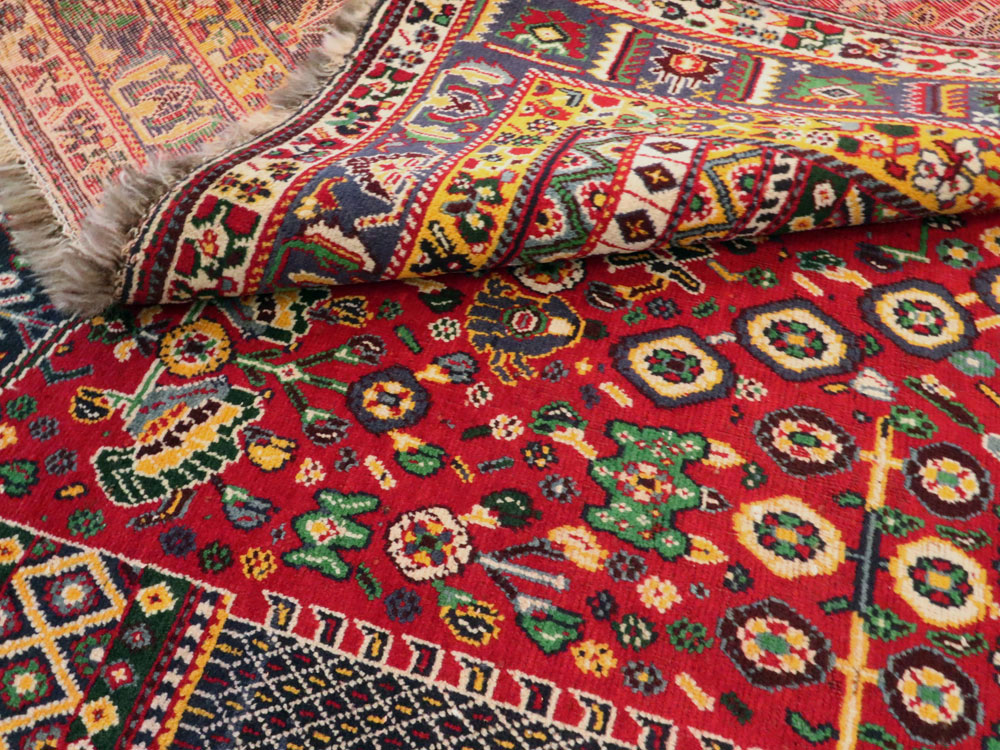 Vintage Persian Shiraz Rug, No.26023 - Staging