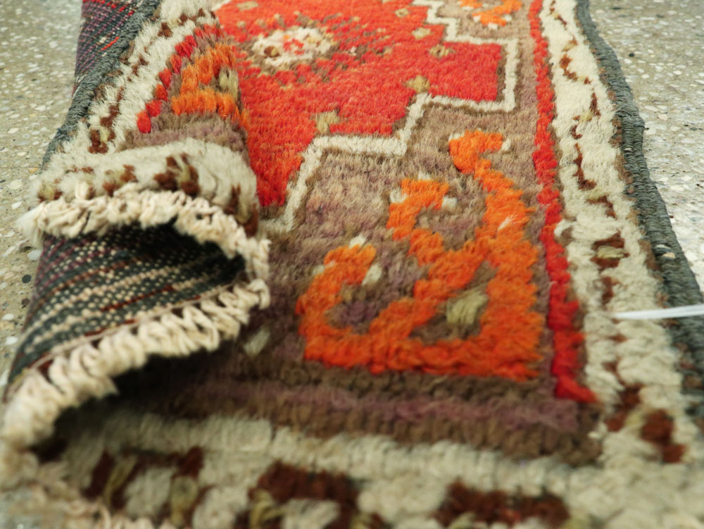 Vintage Turkish Anatolian Throw Rug, No.26032 - Staging
