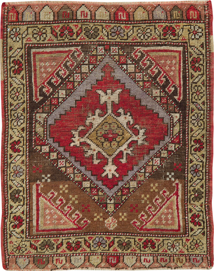 Antique Turkish Anatolian Rug, No.26033 - Staging