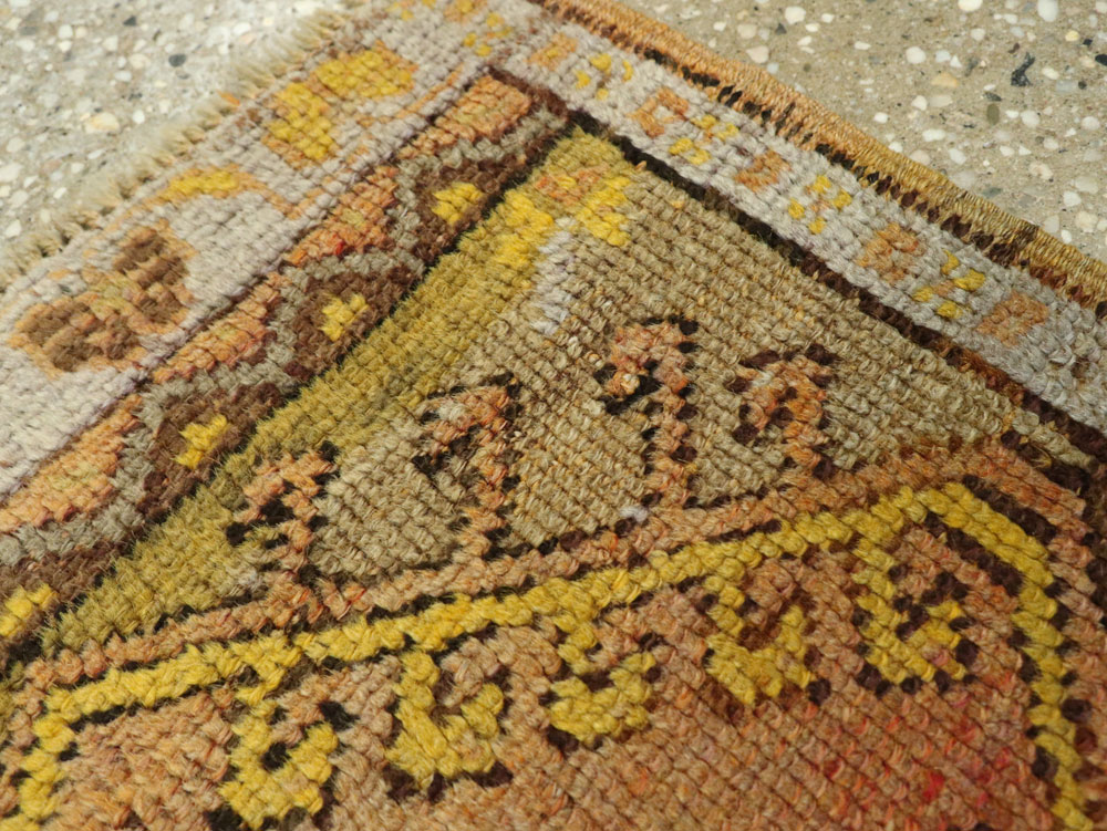 Vintage Turkish Anatolian Throw Rug, No.26036 - Staging