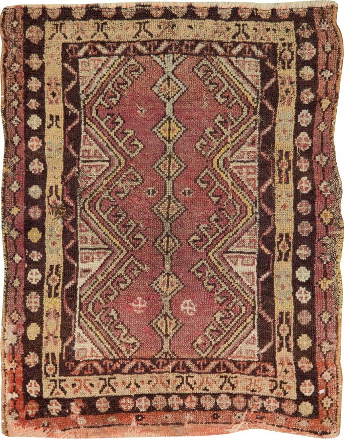 Vintage Turkish Anatolian Throw Rug, No.26037 - Staging