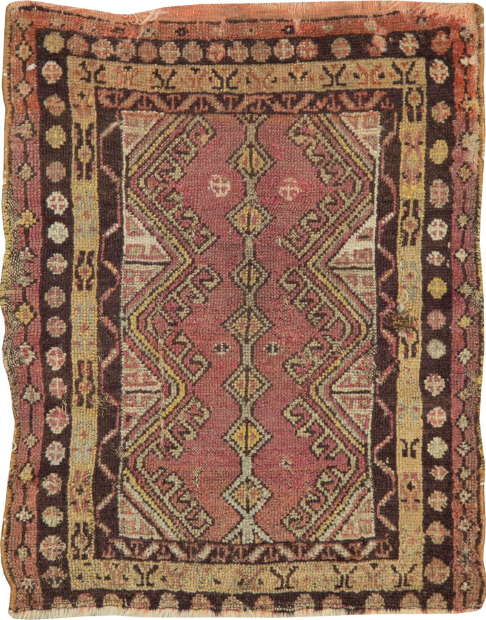 Vintage Turkish Anatolian Throw Rug, No.26037 - Staging
