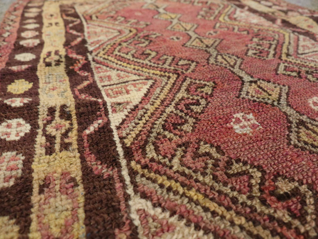 Vintage Turkish Anatolian Throw Rug, No.26037 - Staging