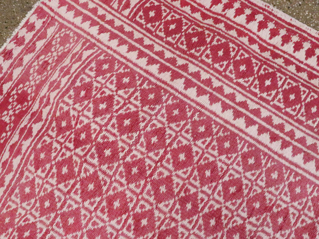 Vintage Persian Flatweave Kilim Accent Rug, No.26044 - Staging