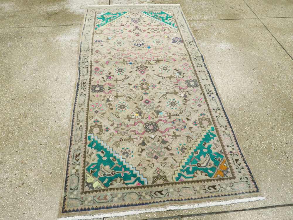 Vintage Persian Hamadan Rug, No.26128 - Staging