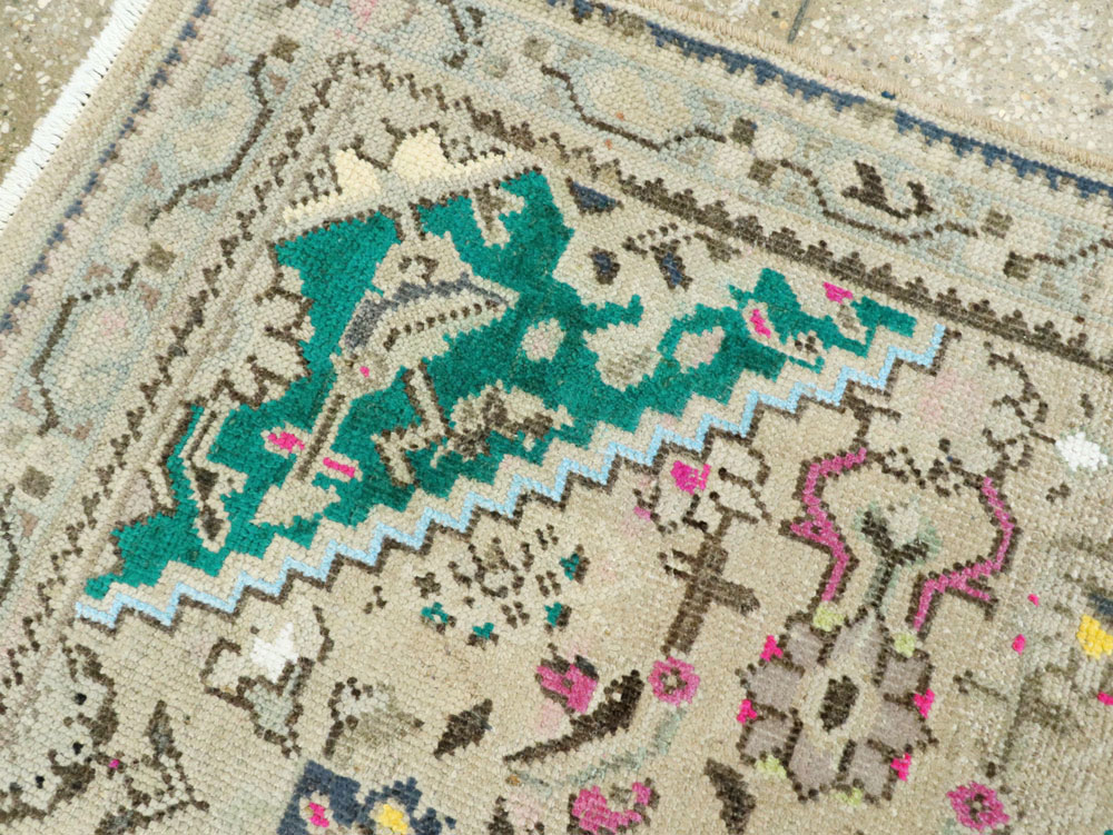 Vintage Persian Hamadan Rug, No.26128 - Staging