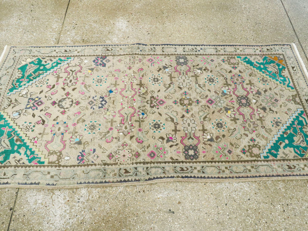 Vintage Persian Hamadan Rug, No.26128 - Staging