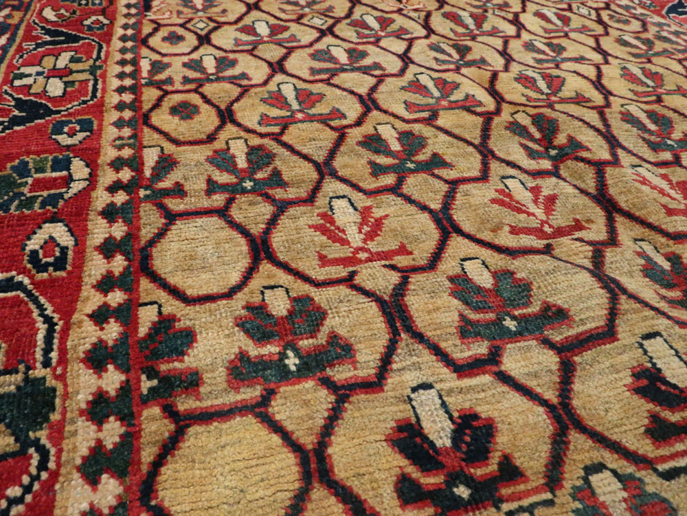Vintage Persian Fereghan Mahal Rug, No.26129 - Staging