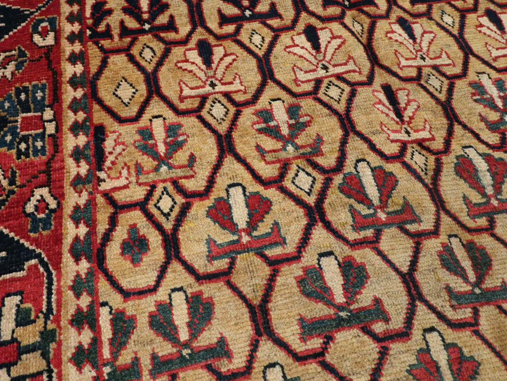 Vintage Persian Fereghan Mahal Rug, No.26129 - Staging