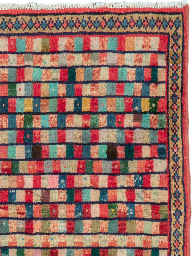 Vintage Persian Mahal Rug, No.26136 - Staging