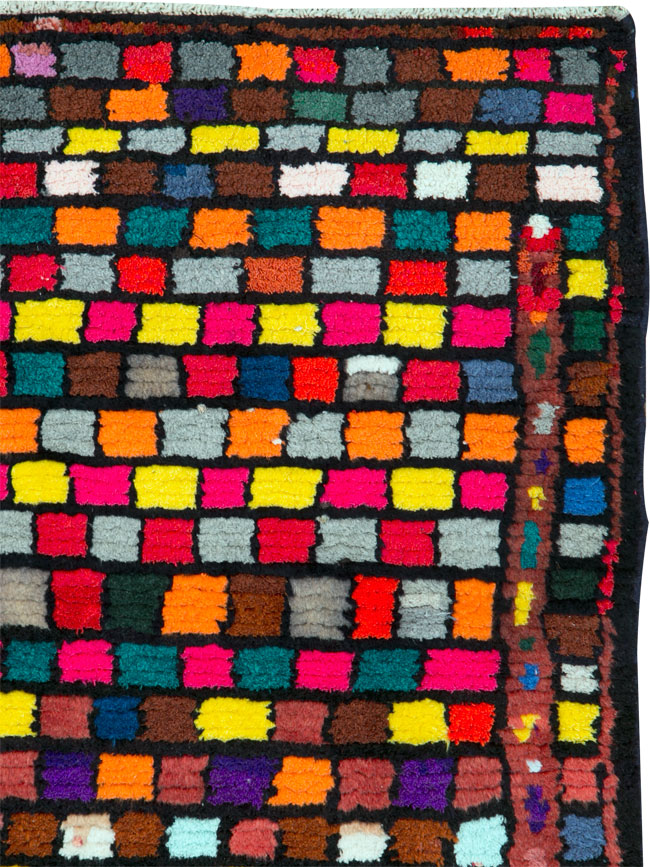 Vintage Persian Mahal Rug, No.26160 - Staging