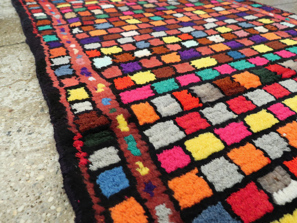 Vintage Persian Mahal Rug, No.26160 - Staging