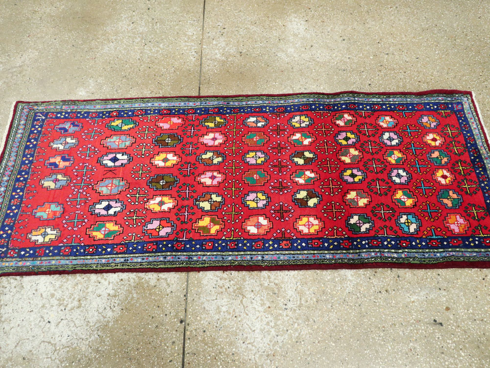 Vintage Persian Hamadan Rug, No.26162 - Staging