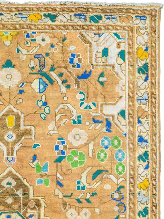 Vintage Persian Mahal Rug, No.26168 - Staging
