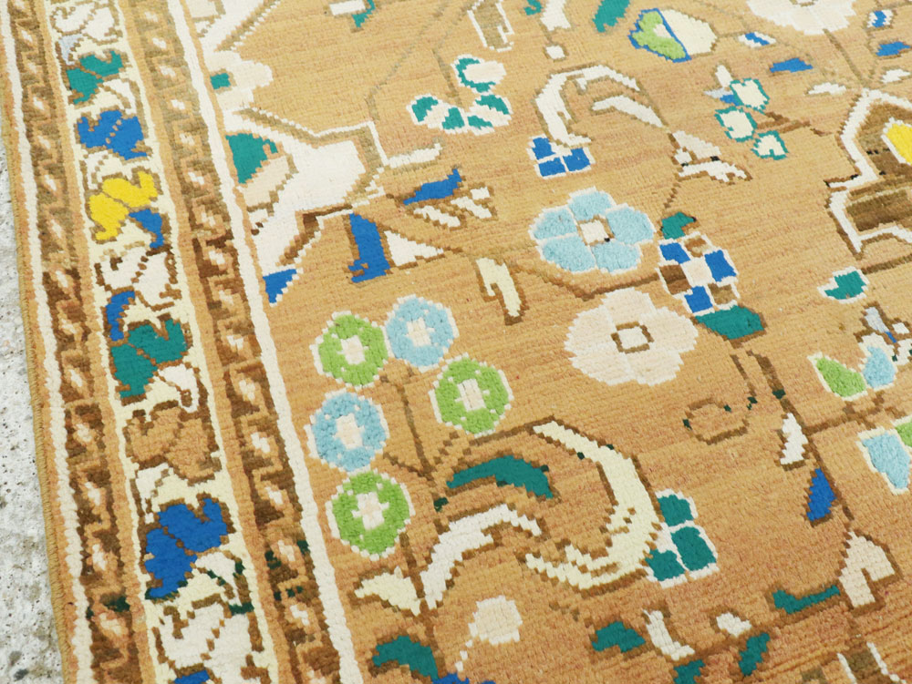 Vintage Persian Mahal Rug, No.26168 - Staging