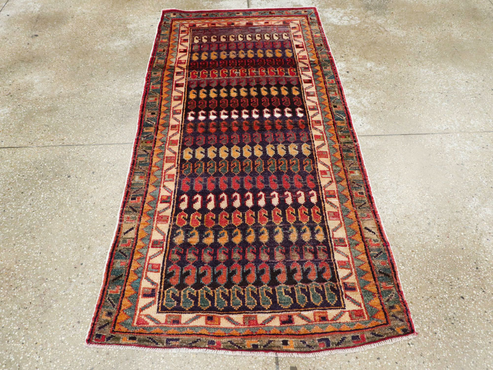 Vintage Persian Hamadan Rug, No.26172 - Staging