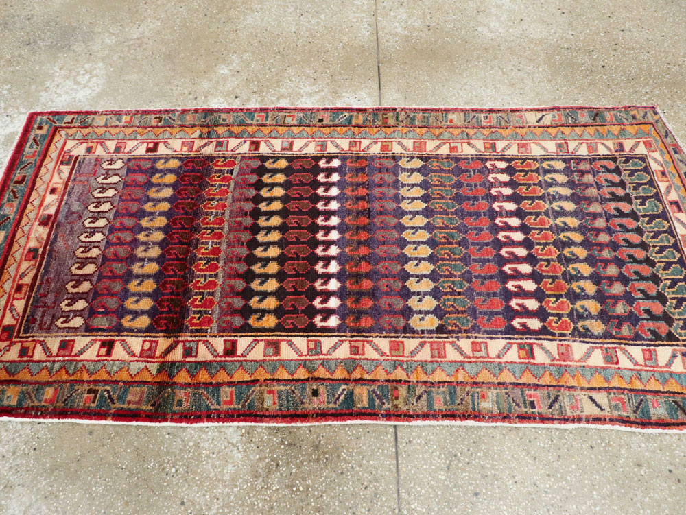 Vintage Persian Hamadan Rug, No.26172 - Staging