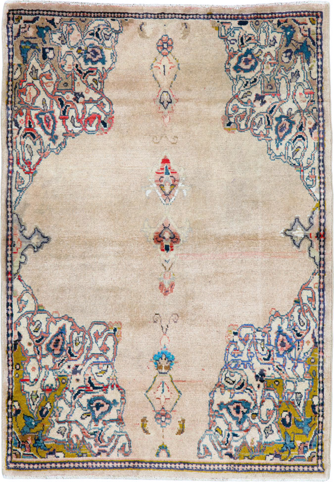 Vintage Persian Sarouk Rug, No.26182 - Staging