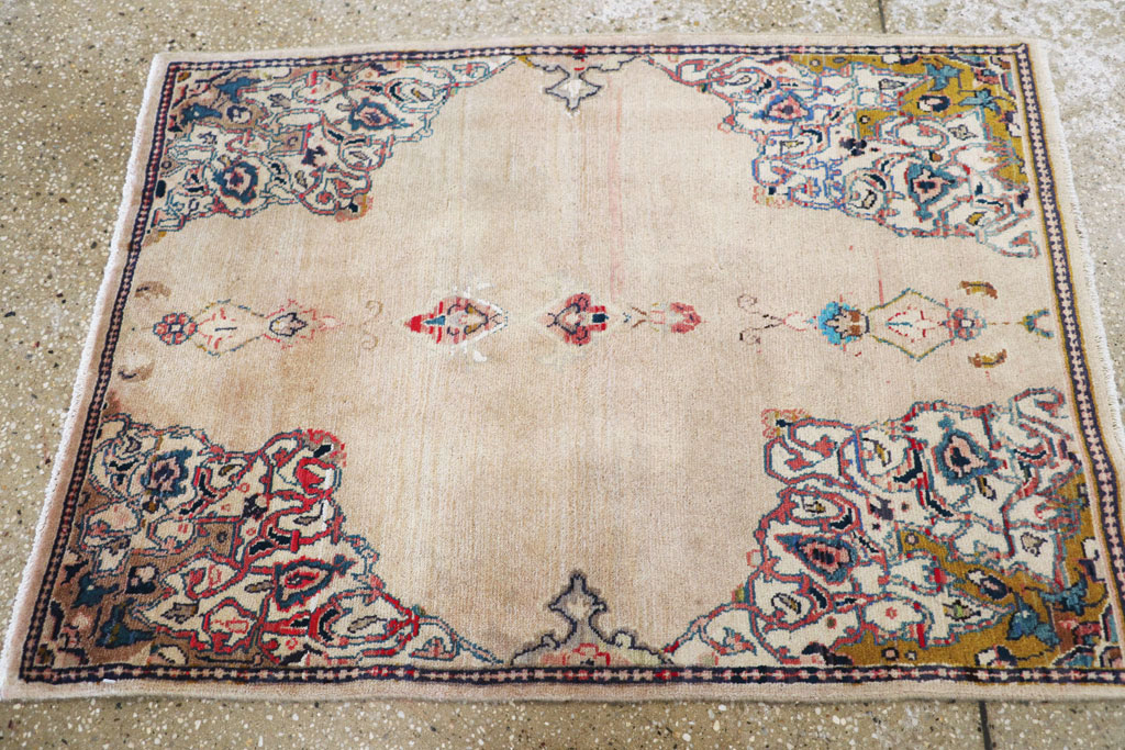 Vintage Persian Sarouk Rug, No.26182 - Staging