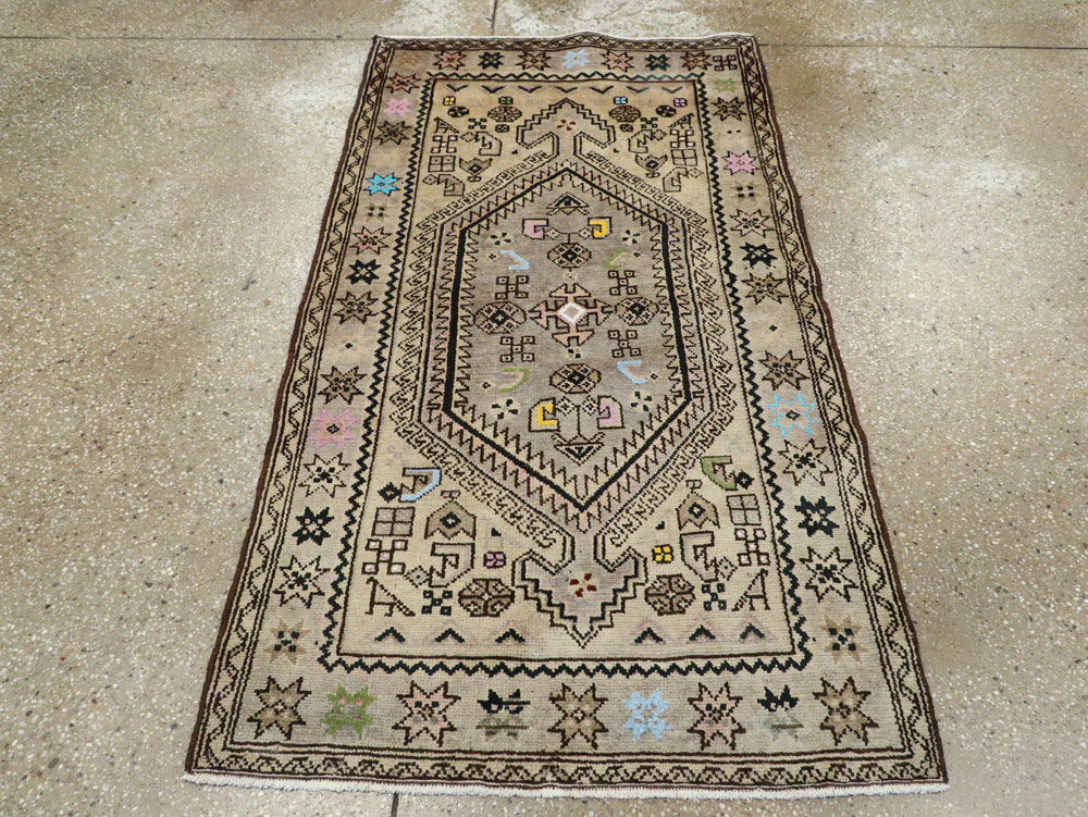 Vintage Persian Malayer Rug, No.26201 - Staging