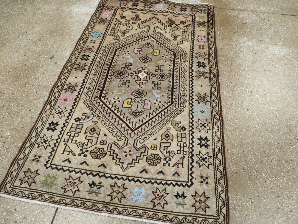 Vintage Persian Malayer Rug, No.26201 - Staging