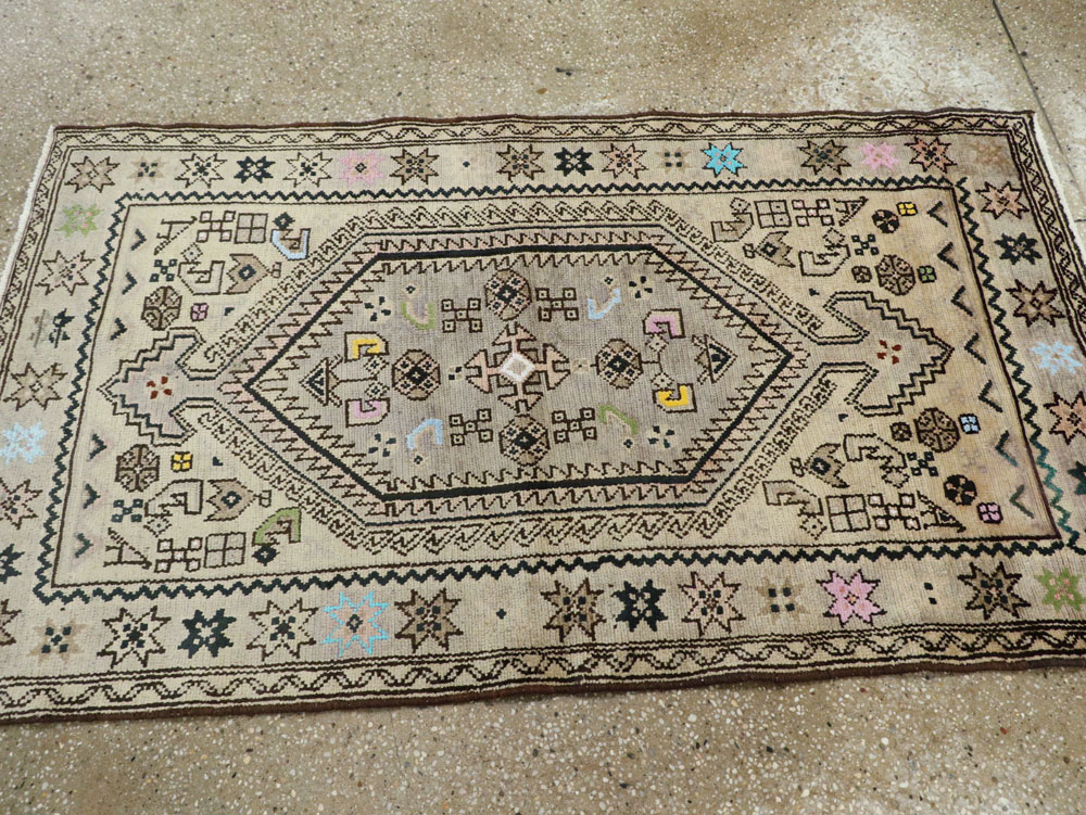 Vintage Persian Malayer Rug, No.26201 - Staging