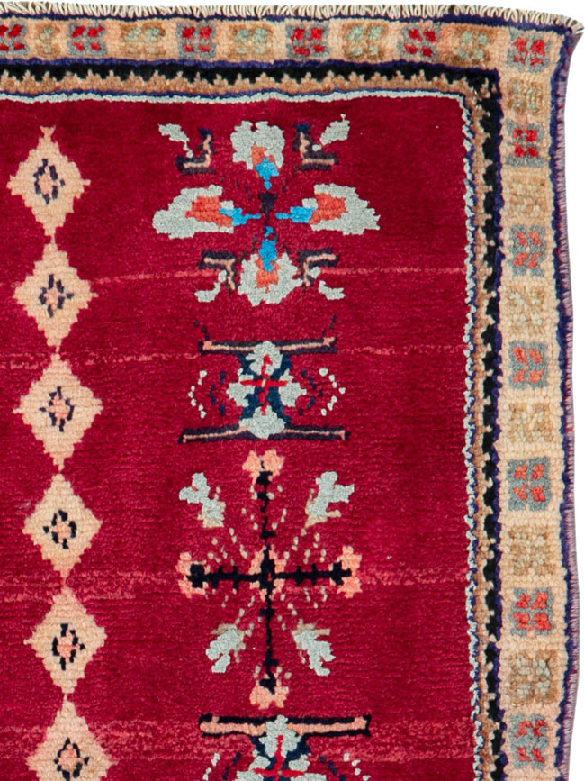 Vintage Persian Hamadan Rug, No.26208 - Staging
