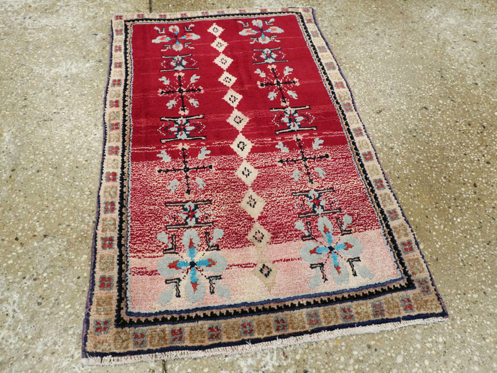 Vintage Persian Hamadan Rug, No.26208 - Staging
