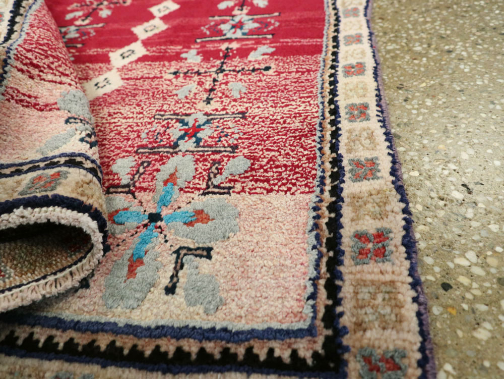 Vintage Persian Hamadan Rug, No.26208 - Staging