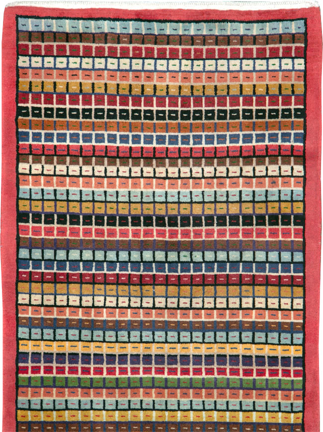 Vintage Persian Mahal Runner, No.26218 - Staging